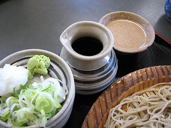 手打ちそば・うどん あさぎり/くるみそば